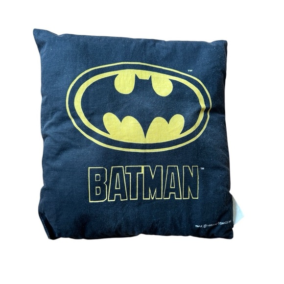 VTG Batman DC Comics 1989 Throw Pillow - Picture 2 of 6